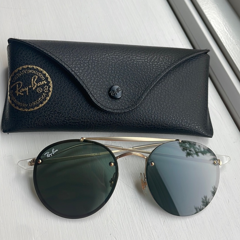 Raybans!